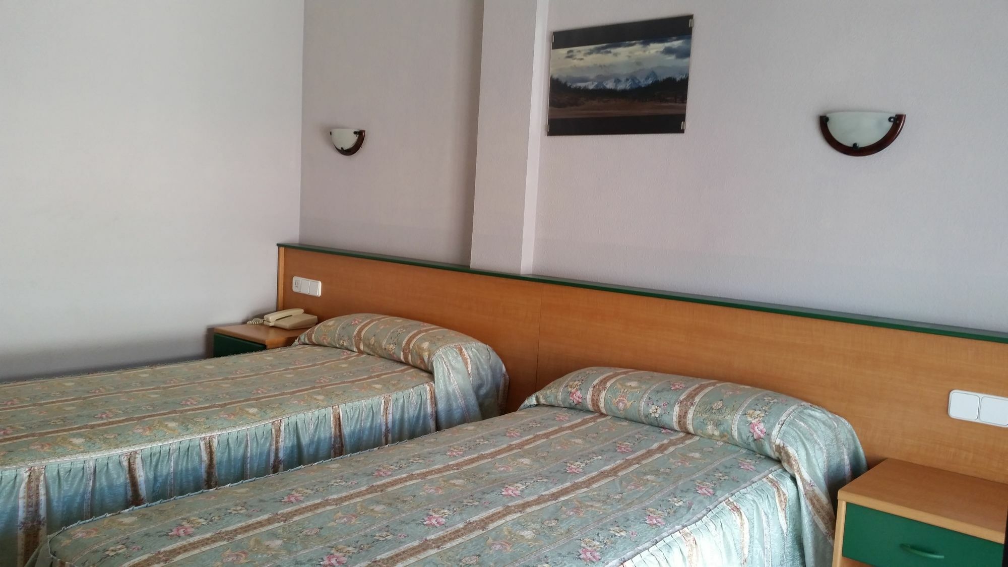 Hotel Bemon Playa Somo Bagian luar foto